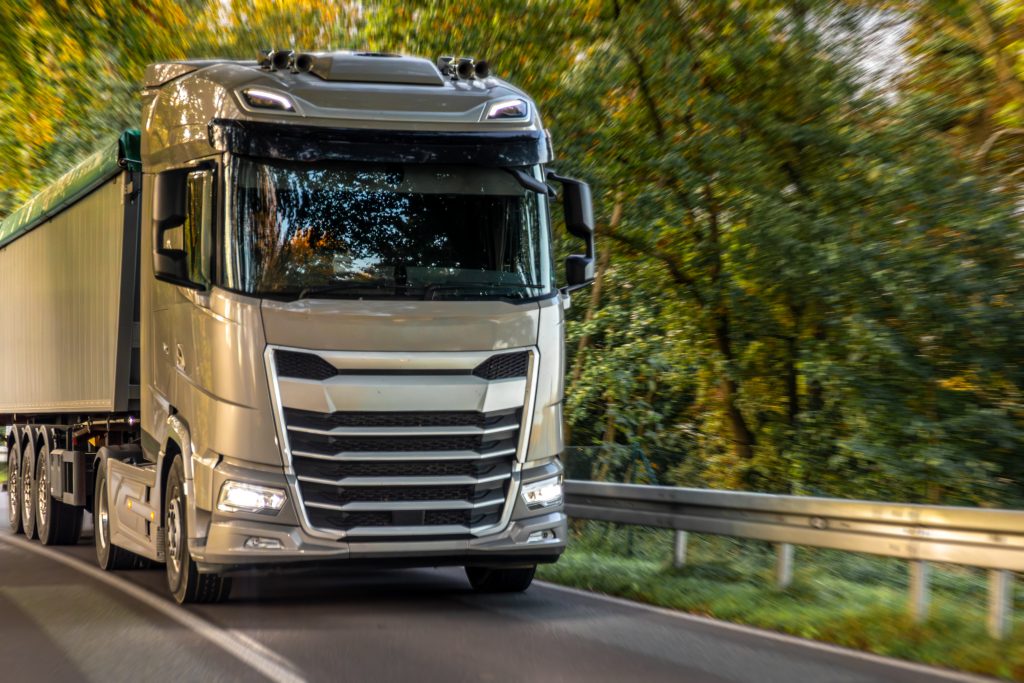 LKW Reifen Pannendienst Montabaur – LKW auf der A3 im Westerwald