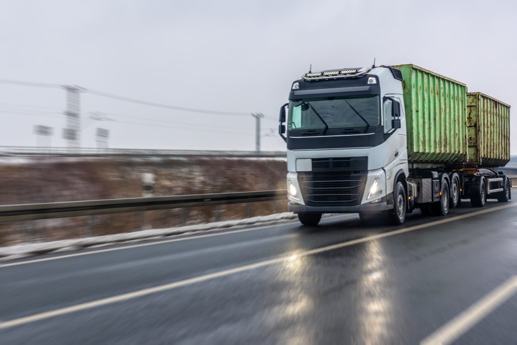 LKW Reifen Pannendienst Rüsselsheim / Groß-Gerau – Container-LKW im Logistikdreieck Frankfurt